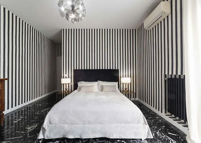 Aida Luxury Penthouse * Bari